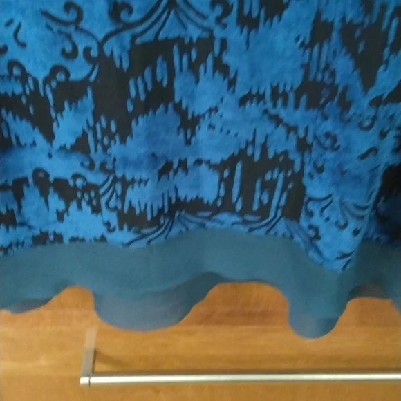 Tunic - Picture 4 of 7